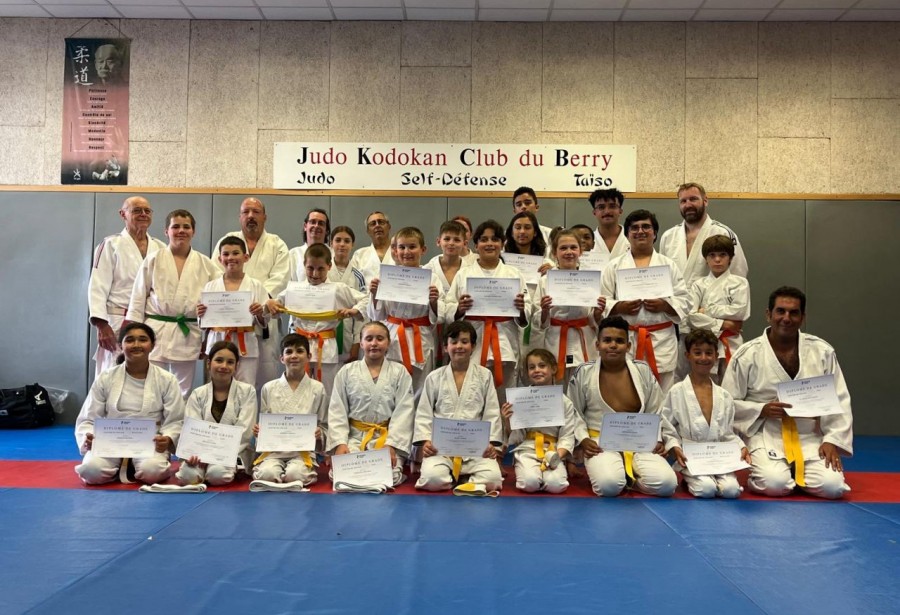 Remise des Ceintures des poussins/benjamins/minimes/cadets/juniors/seniors du 03 Juillet 2025